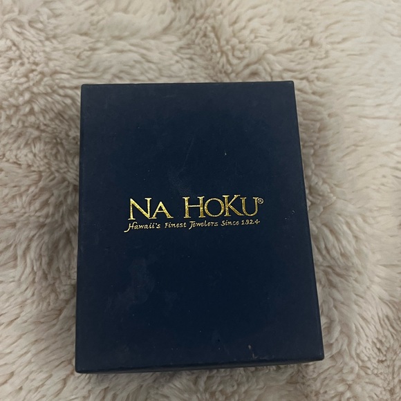 Na Hoku Hibiscus Flower Pendant Necklace - Picture 2 of 3